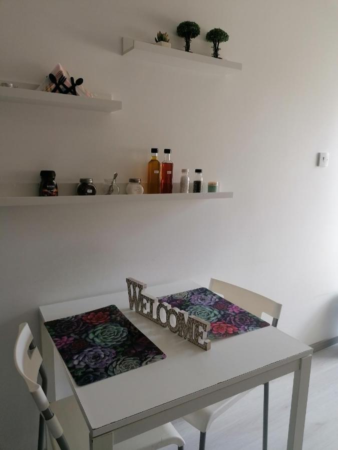 Elenas 1 Bedroom Apartment In Limassol Center Exterior foto